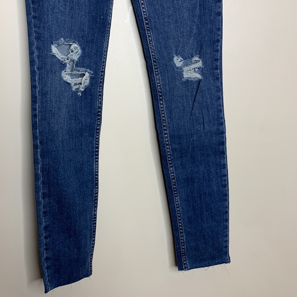 Free People | Distressed Denim Skinny Leg Jeans | Snap Button Crotch NWT - Picture 5 of 12